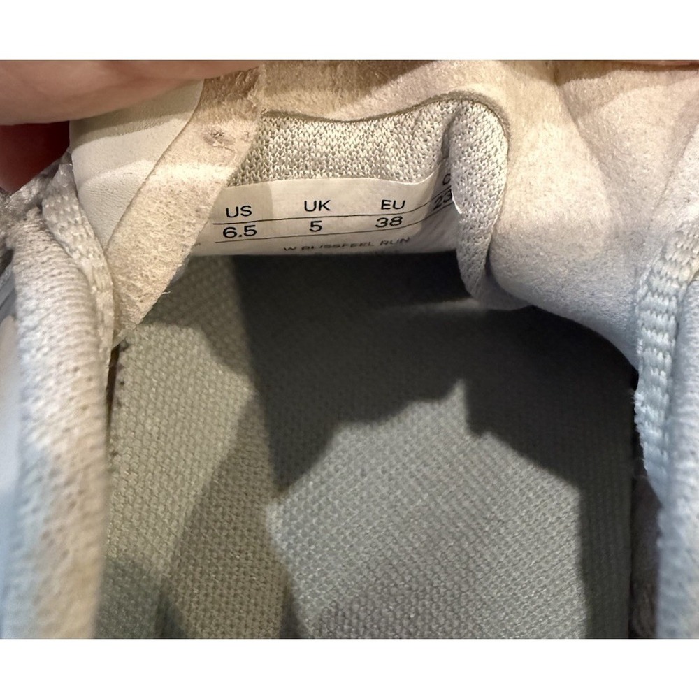 LULULEMON Blissfeel Women's Running Shoe Vapor/Orange/White Size 6.5 EUC - Picture 8 of 9